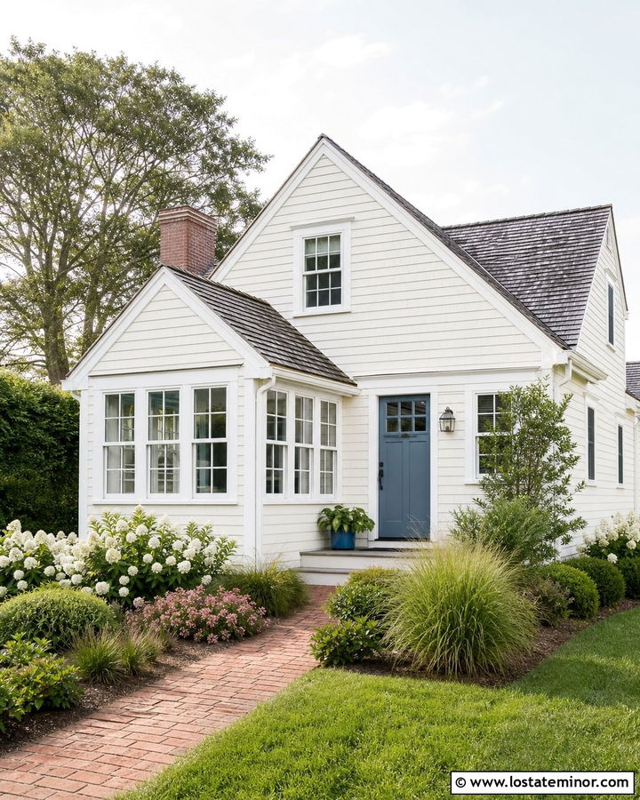 Off White Cape Cod House With Cedar Sunroom - 30 Off White House Design With Sunroom Ideas