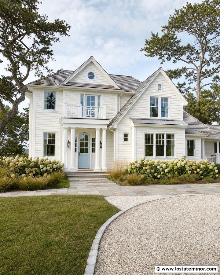 Off White Coastal House With Balcony Portico - 30 Off White House Design With Portico Ideas