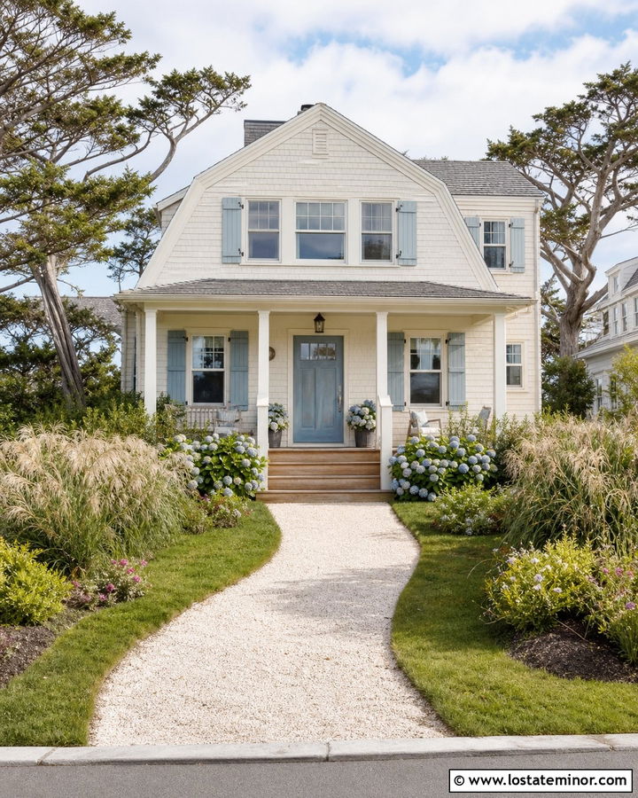 Off White Coastal House With Shell Walkway - 30 Off White House Design With Walkway Ideas
