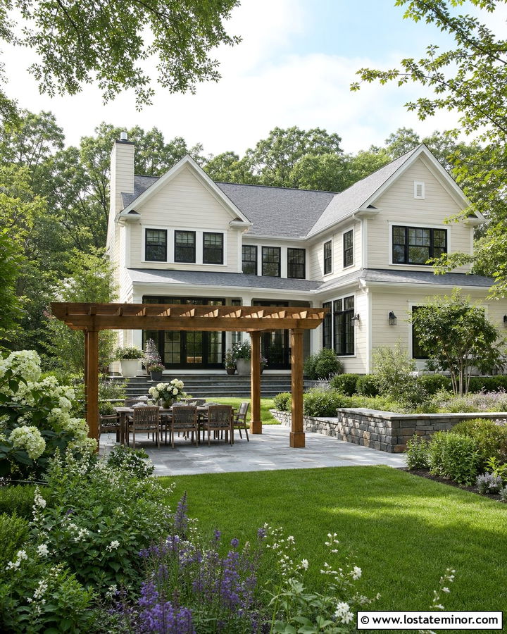 Off White House With Backyard Dining Pergola - 30 Off White House Design With Pergola Ideas