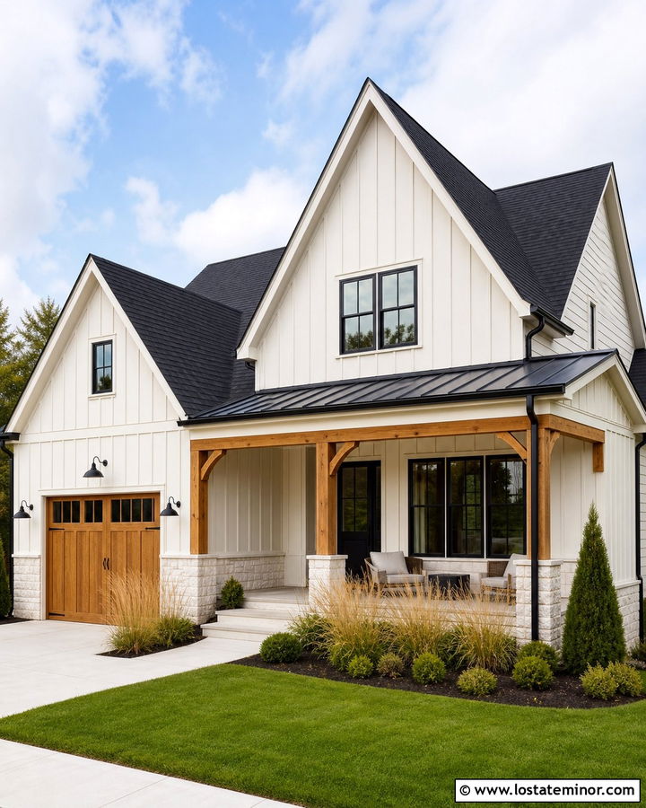 Off White House With Black Shingles And Cedar Accents - 30 Off White House Design With Shingles Ideas