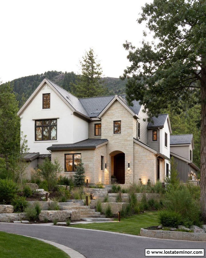 Off White House With Stone Wall Uplighting - 30 Off White House Design With Lighting Ideas