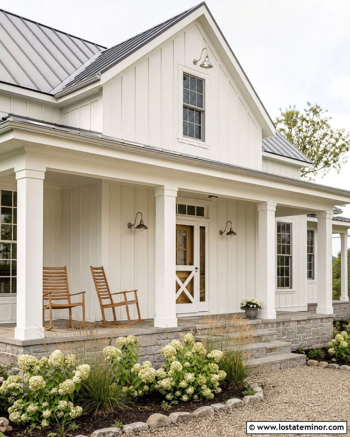 Oyster White Farmhouse With White Screen Door - 30 Warm White House Design With Screen Door Ideas