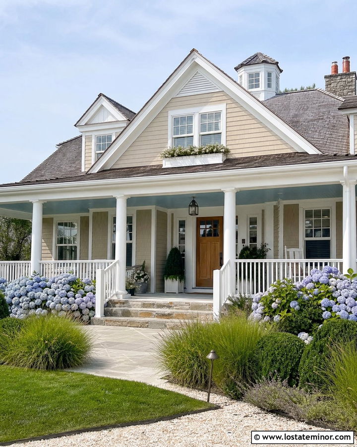 Sand House With Blue Shiplap Porch Ceiling - 30 Sand House Design With Porch Ceiling Ideas