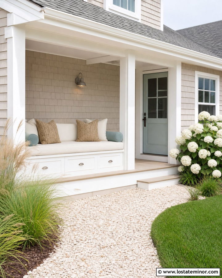 Sand Shingle House With Built In Daybed - 30 Sand House Design With Daybed Ideas