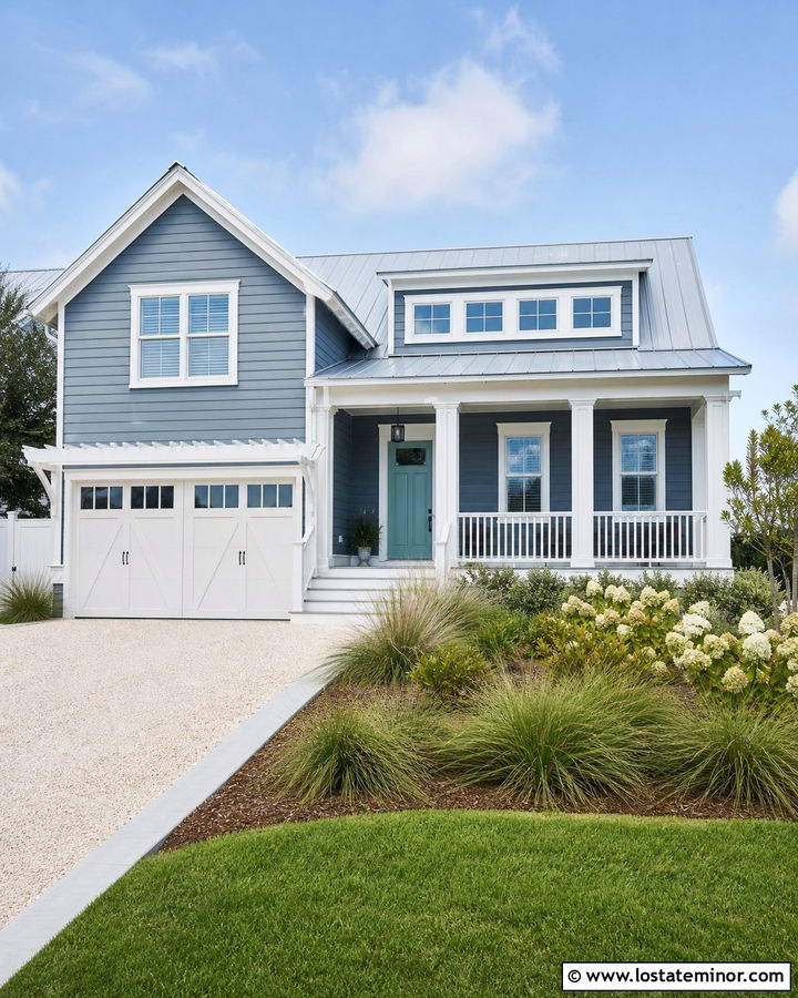 Slate Blue Coastal Home With Shell Driveway - 30 Slate Blue House Design With Driveway Ideas