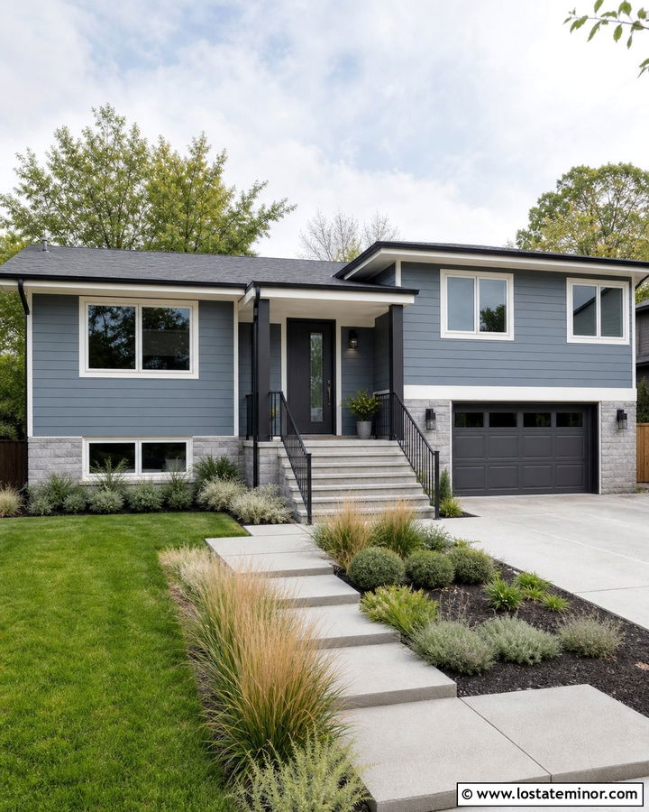 Slate Blue House With Charcoal Front Door - 30 Slate Blue House Design With Front Door Ideas