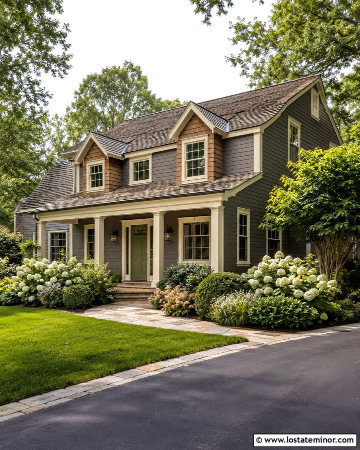Slate Grey House With Cream Trim And Cedar Shakes - 30 Slate Grey House Design With Cedar Shake Ideas