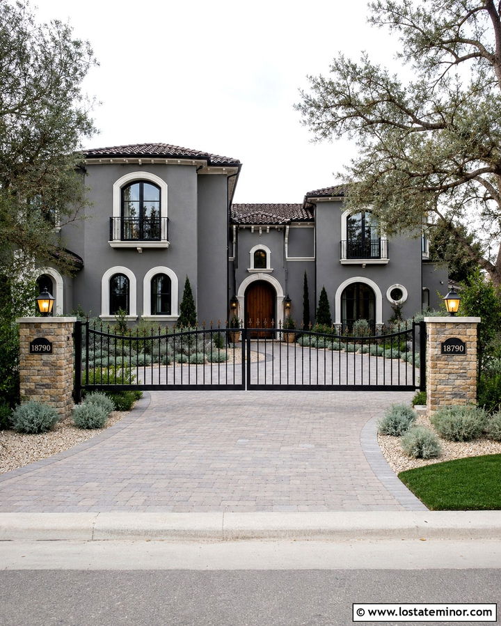 Slate Grey House With Numbers On A Gate - 30 Slate Grey House Design With House Numbers Ideas