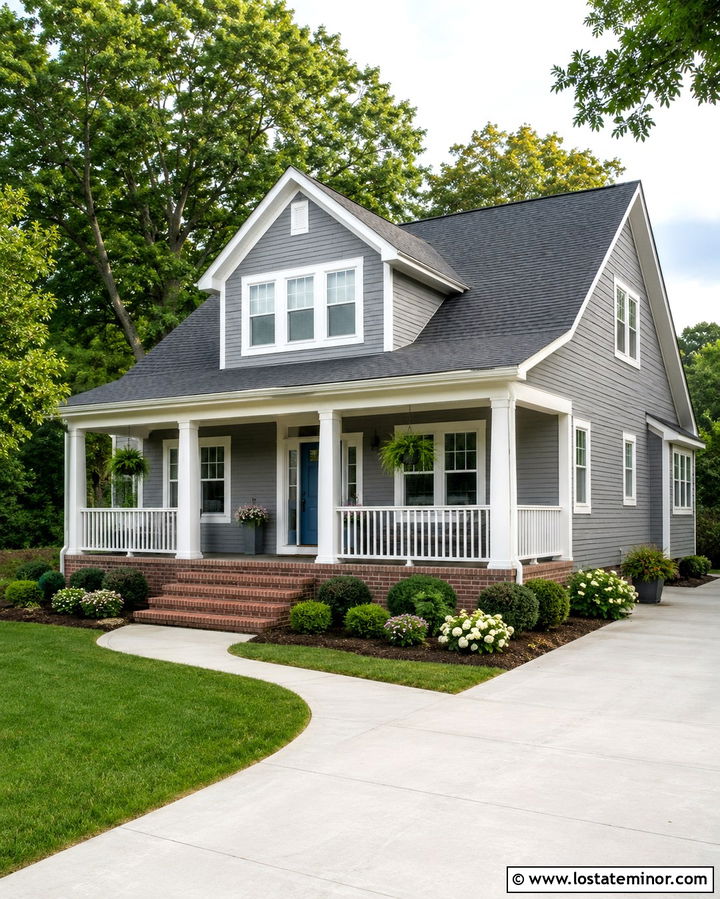 Slate Grey Traditional House With Square Railings - 30 Slate Grey House Design With Railings Ideas