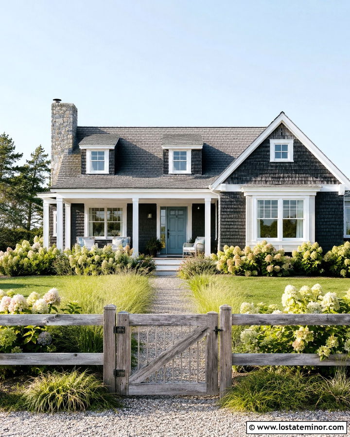 Soft Black Coastal House With Weathered Fence - 30 Soft Black House Design With Fence Ideas