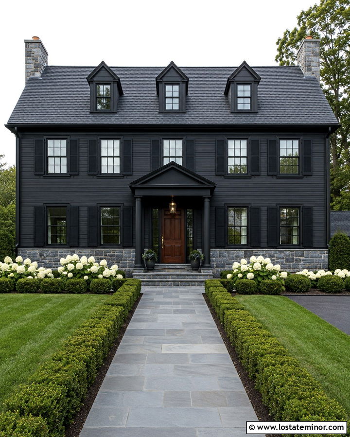 Soft Black House With Bluestone Wainscoting - 30 Soft Black House Design With Wainscoting Ideas
