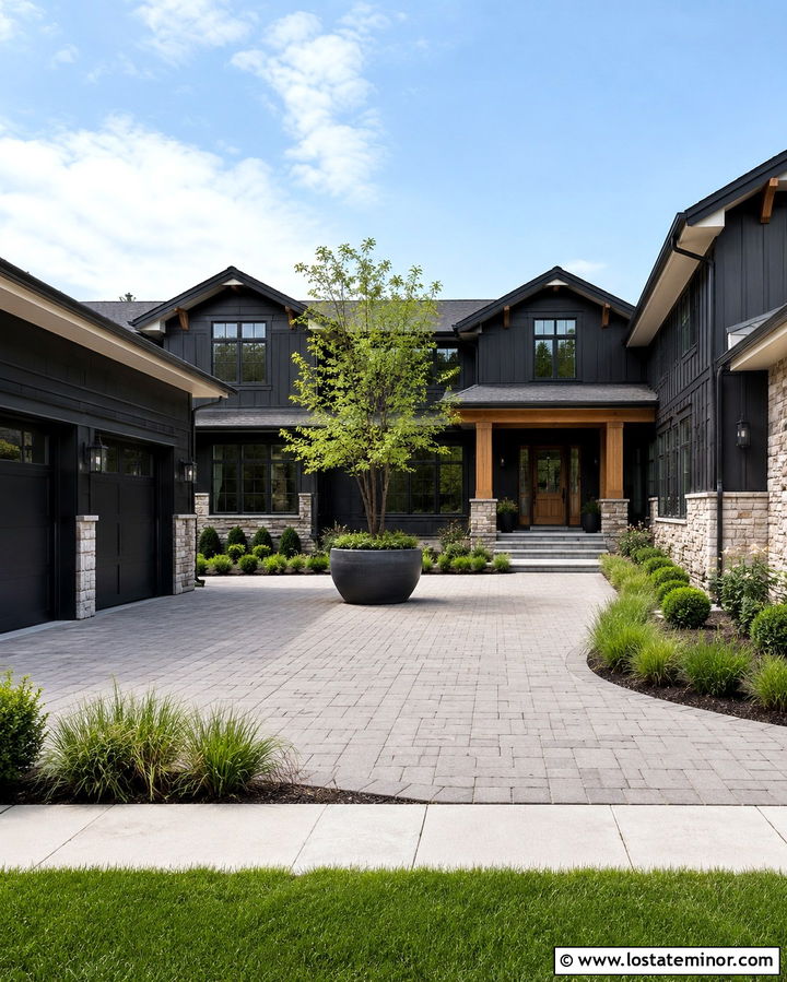 Soft Black House With Driveway Courtyard - 30 Soft Black House Design With Driveway Ideas