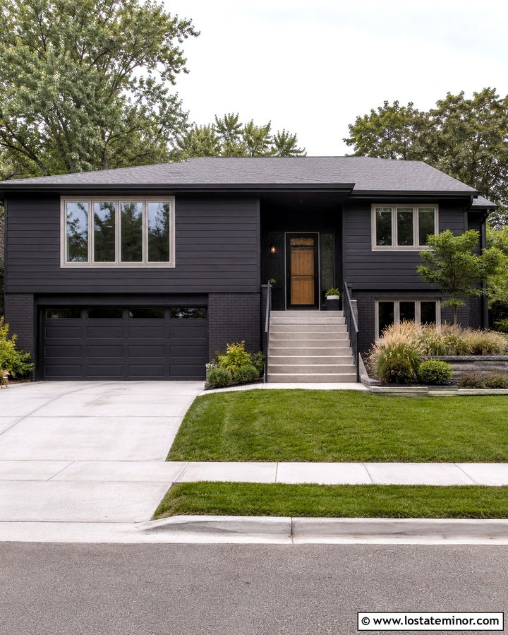 Soft Black Split Level With Glass Screen Door - 30 Soft Black House Design With Screen Door Ideas