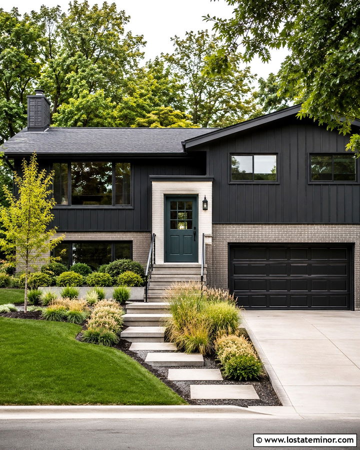Soft Black Split Level With Teal Dutch Door - 30 Soft Black House Design With Dutch Door Ideas