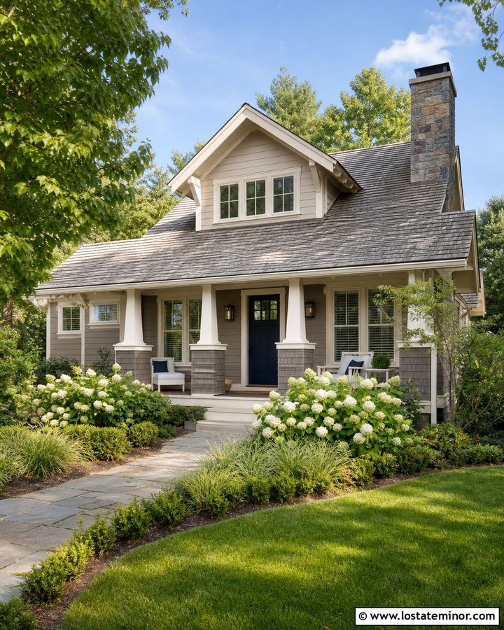 Taupe House With Shingle Wainscoting - 30 Taupe House Design With Wainscoting Ideas