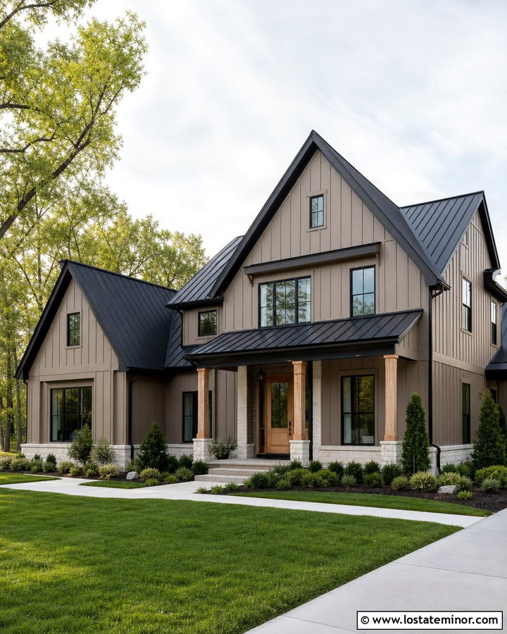 Taupe Modern Farmhouse With Black Gables - 30 Taupe House Design With Gables Ideas