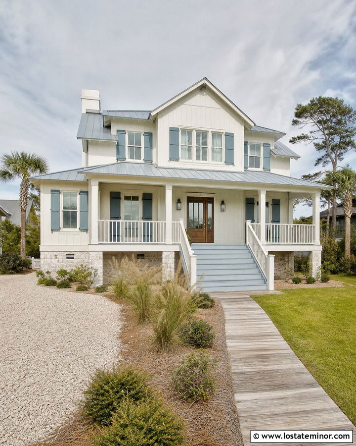 Warm White Coastal House With Blue Gray Deck - 30 Warm White House Design With Deck Ideas