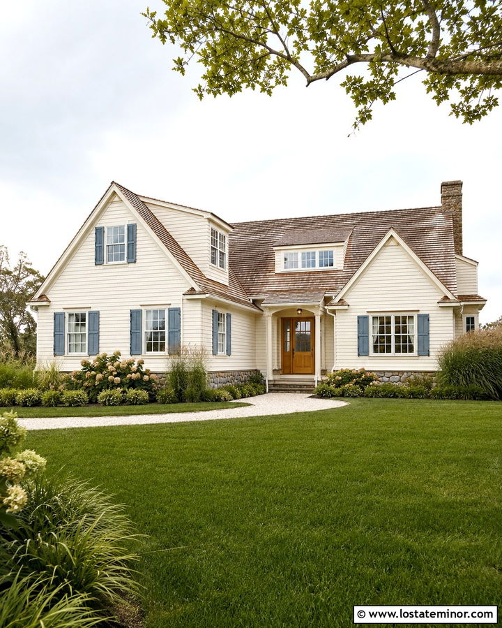 Warm White House With Cedar Shake Roof - 30 Warm White House Design With Roof Ideas