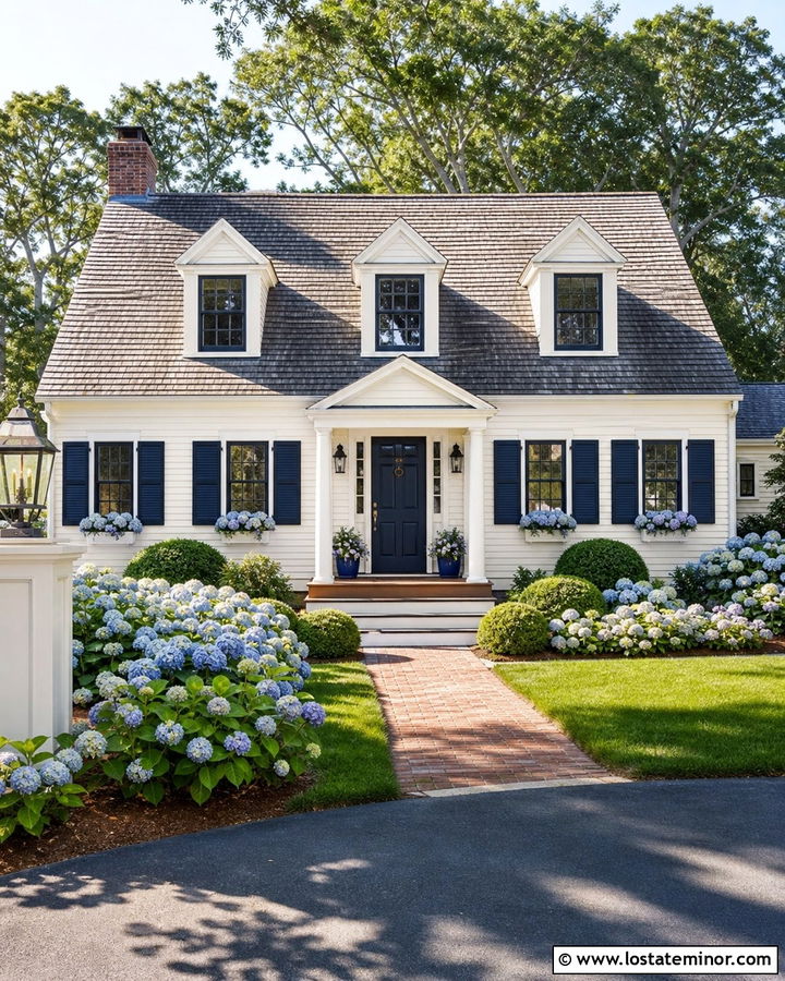 Warm White House With Navy Window Frames - 30 Warm White House Design With Window Frames Ideas