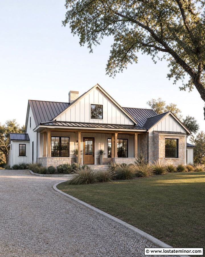 Warm White Siding With Metal Roof - 30 Warm White House Design With Siding Ideas