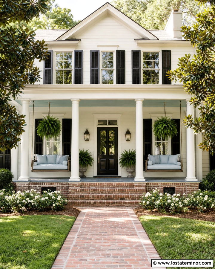 Warm White Southern House With Double Daybeds - 30 Warm White House Design With Daybed Ideas
