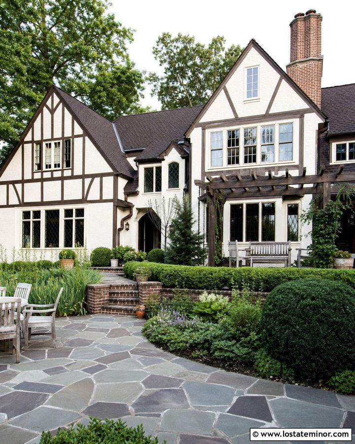 Warm White Tudor With Garden Terrace - 30 Warm White House Design With Backyard Ideas