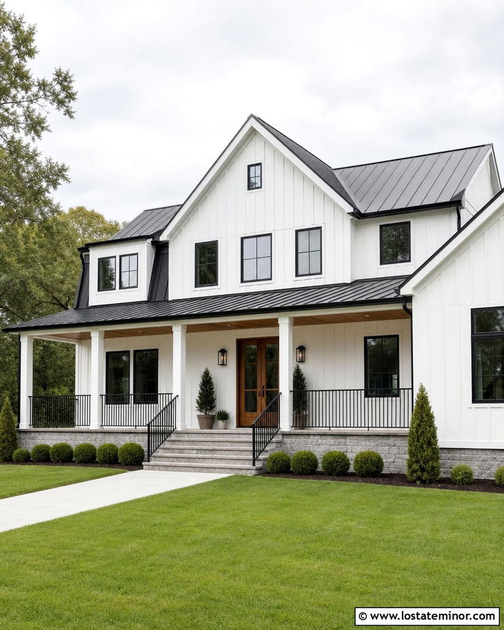 White House With Black Metal Railings - 30 White House Design With Railings Ideas