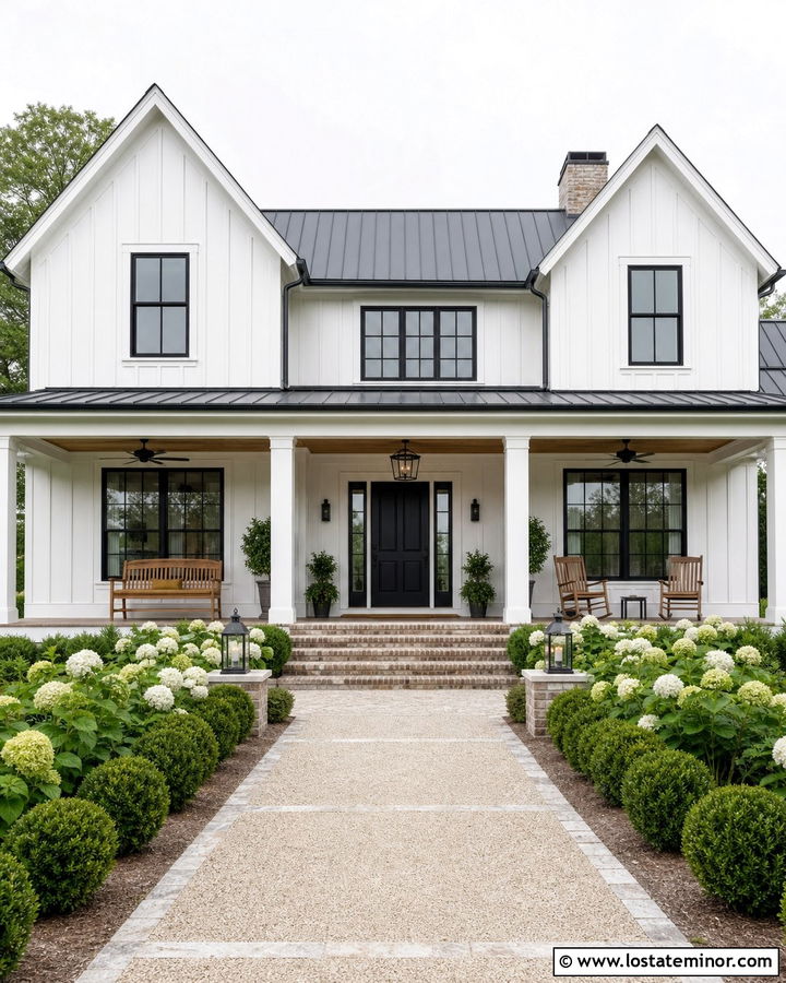 White House With Farmhouse Entry Door - 30 White House Design With Entry Door Ideas