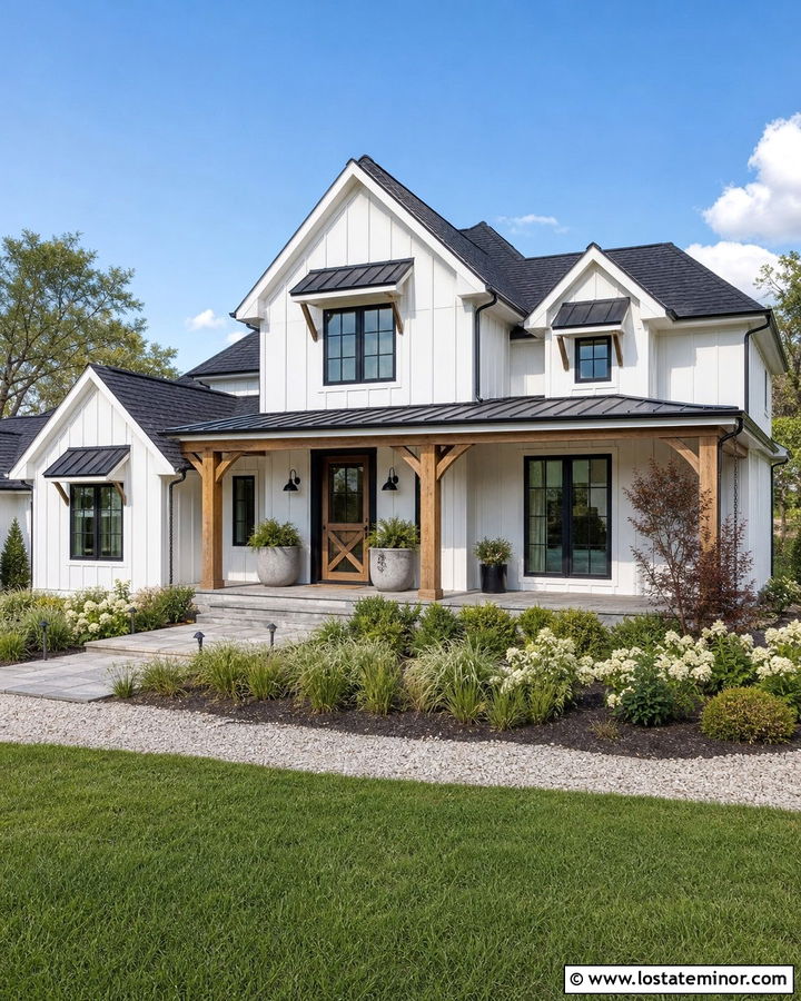 White House With Farmhouse X Screen Door - 30 White House Design With Screen Door Ideas