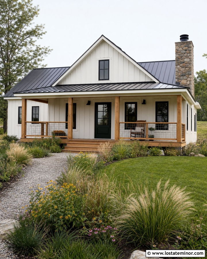 White House With Hog Wire Railings - 30 White House Design With Railings Ideas