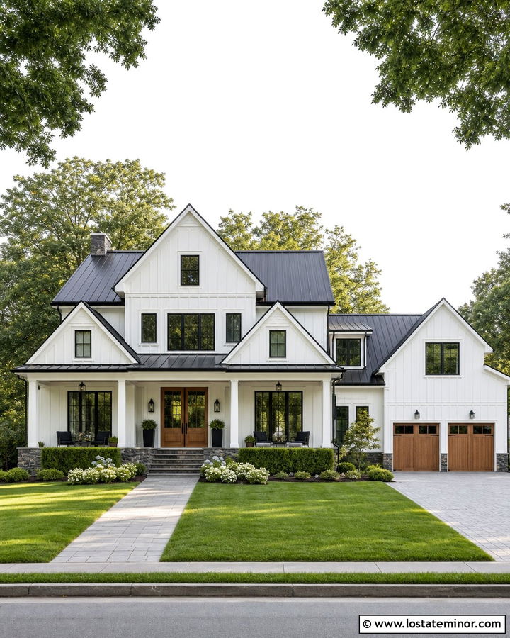 White Modern Farmhouse With Side Entry Driveway - 30 White House Design With Driveway Ideas